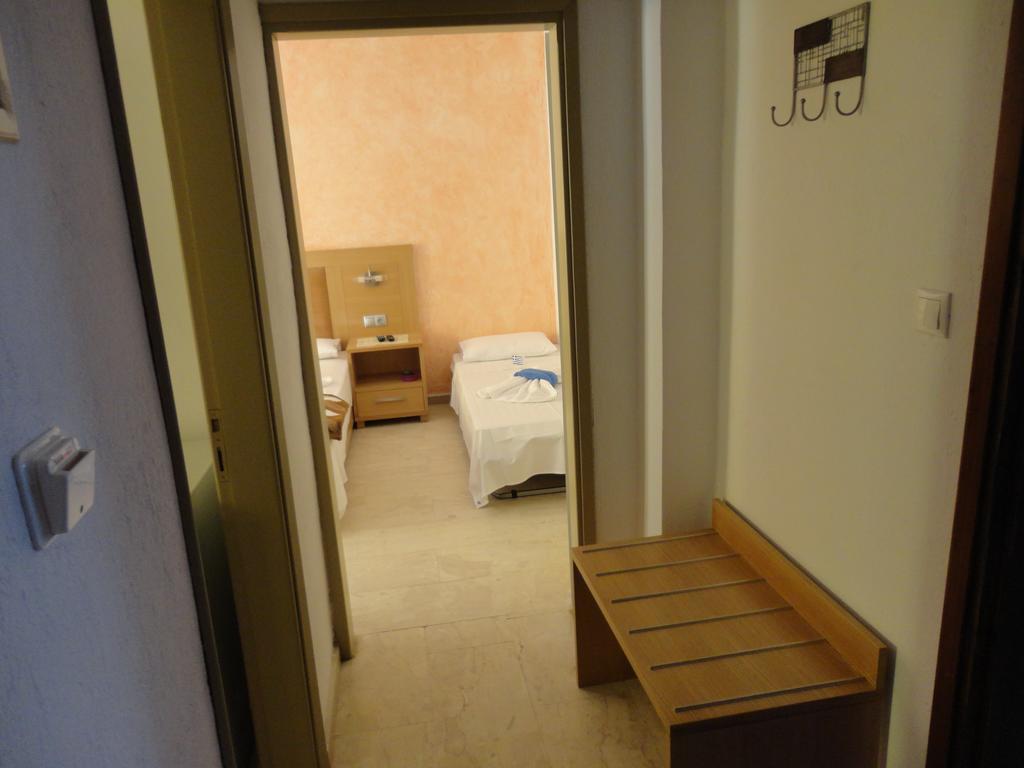 Maik Apartments Метаморфоси Номер фото