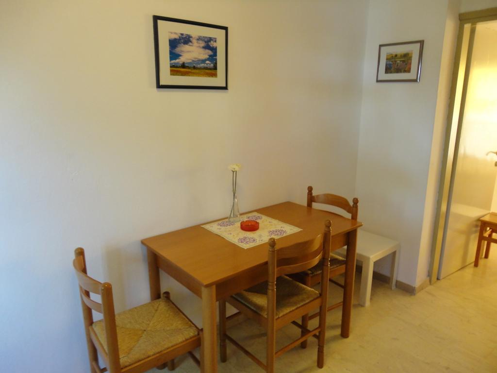 Maik Apartments Метаморфоси Номер фото